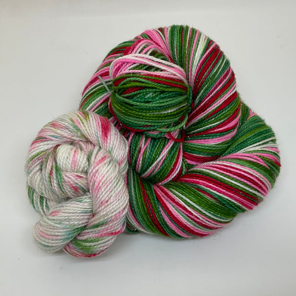 2023 Holiday Cups Six Stripe Self Striping Yarn with Speckled Mini Skein