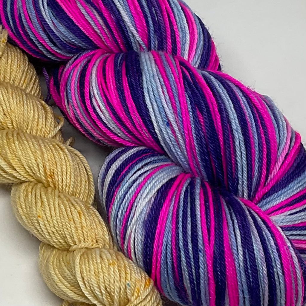 Pink Spotted Tree Frog Three Stripe Self Striping Yarn with Mini Skein for Toes and Heels