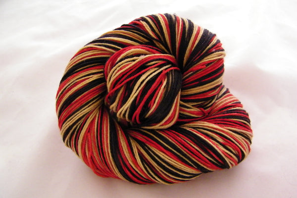 Tournee du Chat Three Stripe Self Striping Yarn